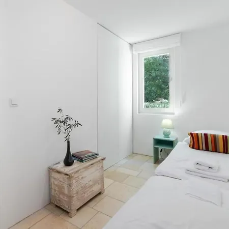 Traumhaftes Mit Grosser Terrasse By Interhome Sveta Marina