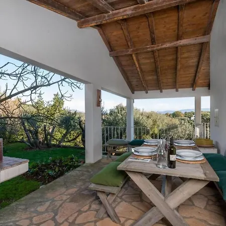 Traumhaftes Mit Grosser Terrasse By Interhome Διαμέρισμα